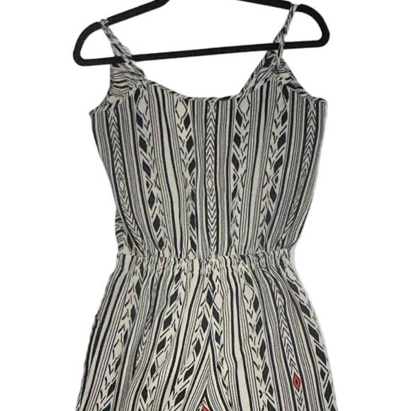 Design Lab V-Neck Tank Jumpsuit Aztec Print Pockets Adjustable Straps Size XS - Picture 6 of 14